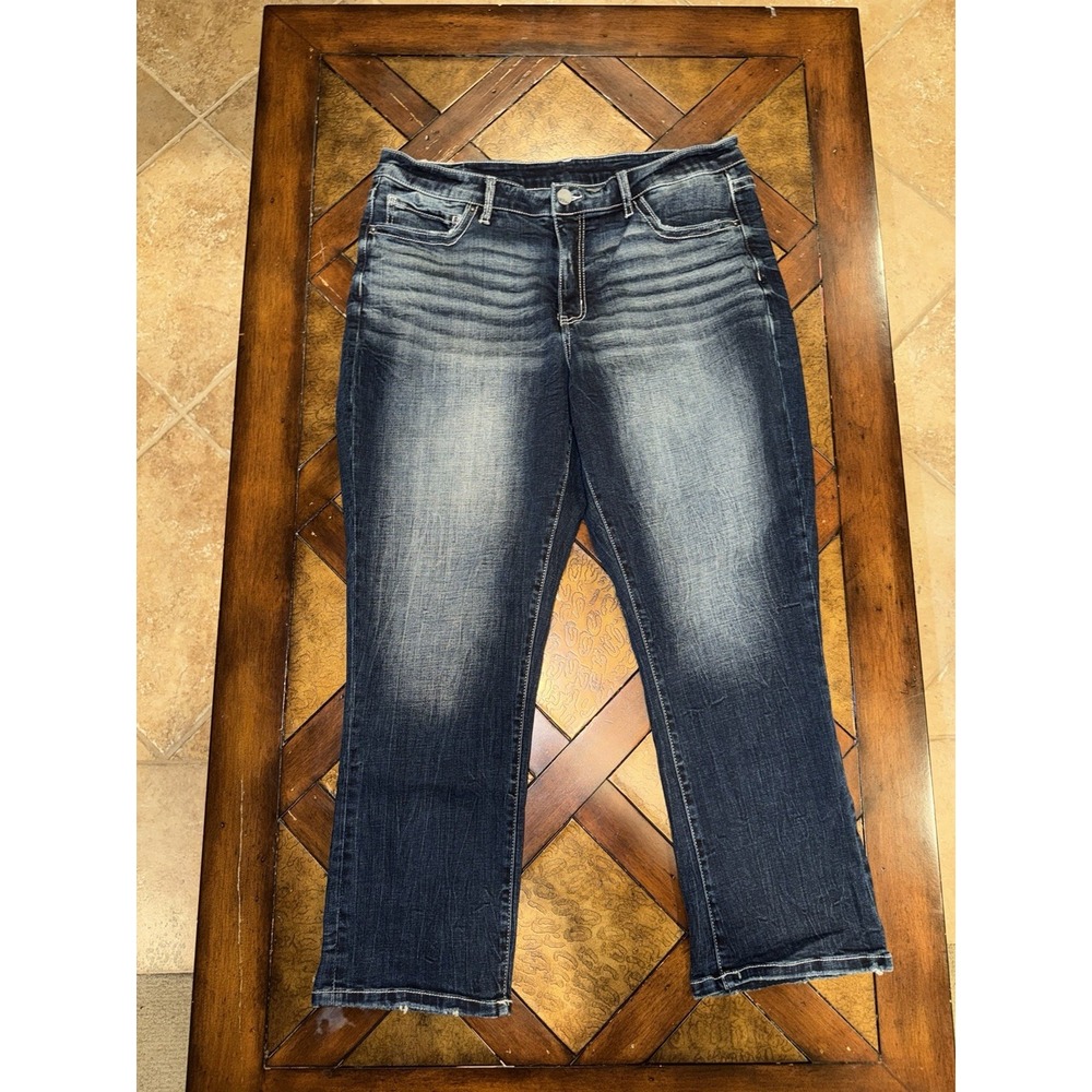 BKE Gabby Curvy Fit Straight Jeans 33x26 Dark Wash Distressed Stretch Denim